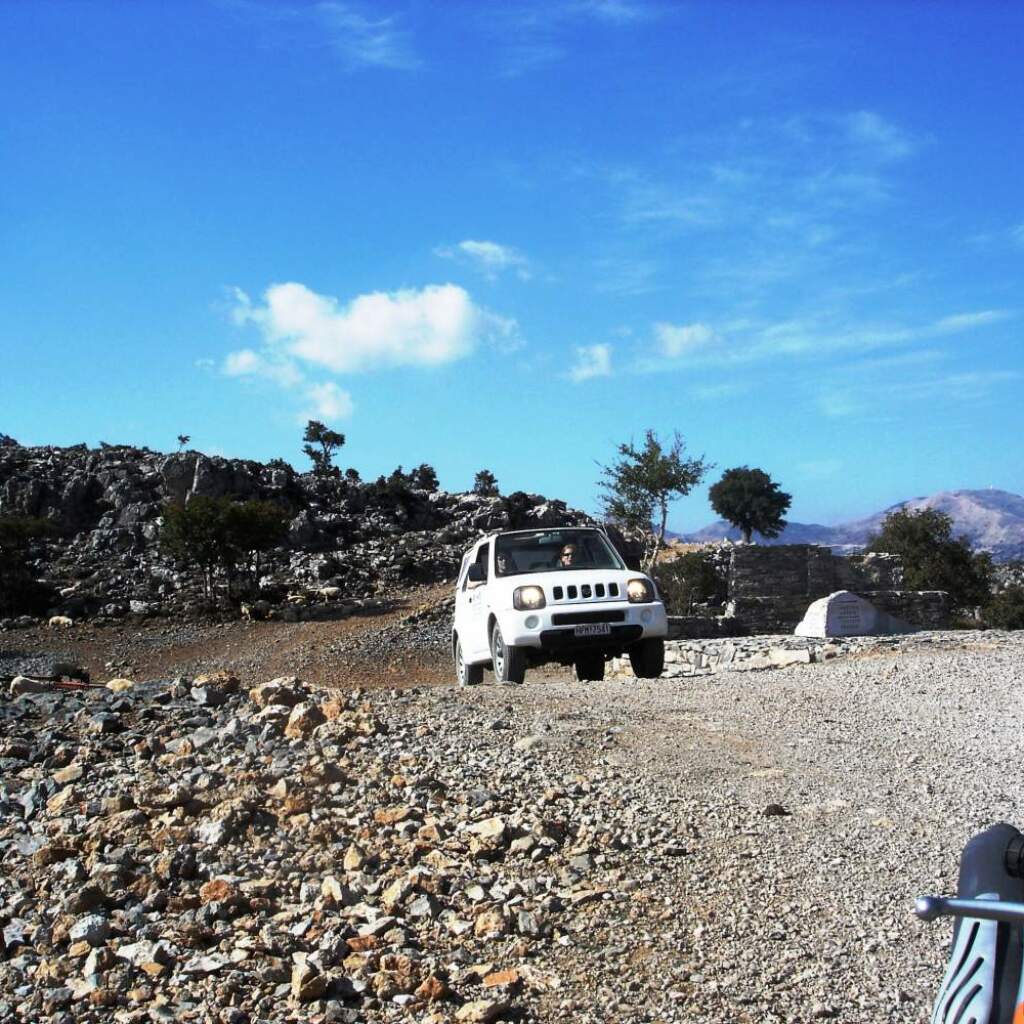 Offroad-Reisen Europa Kamares Bergdörfer Kafenions